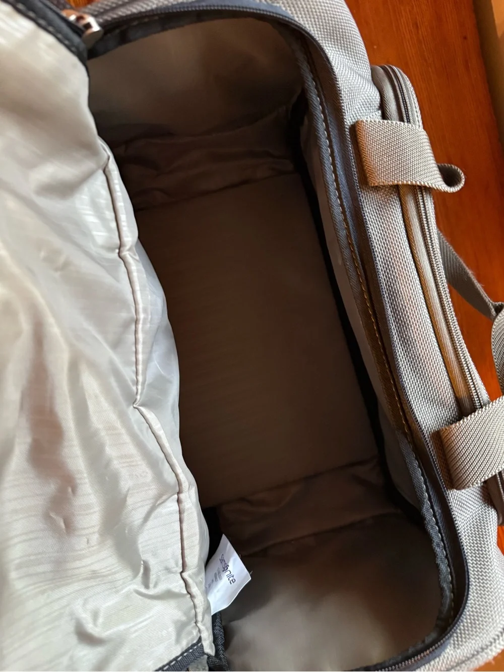 Samsonite Men's Rugged Fabric Travel Duffel Bag in Olive Green